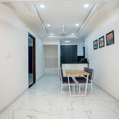 The Balcony Suites Hyderabad Exterior photo