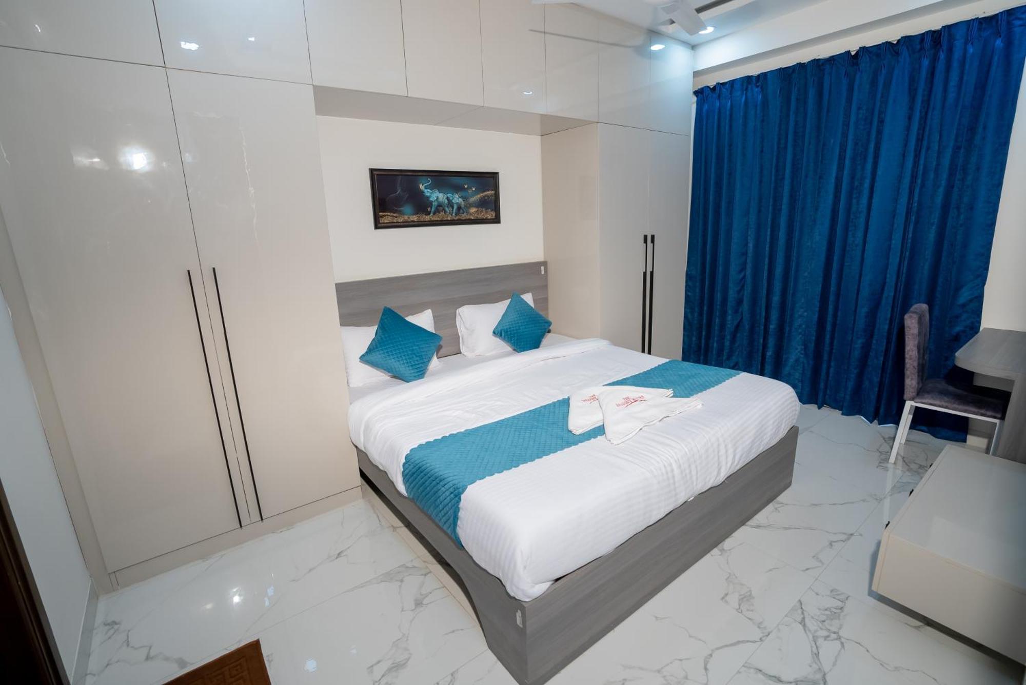 The Balcony Suites Hyderabad Exterior photo