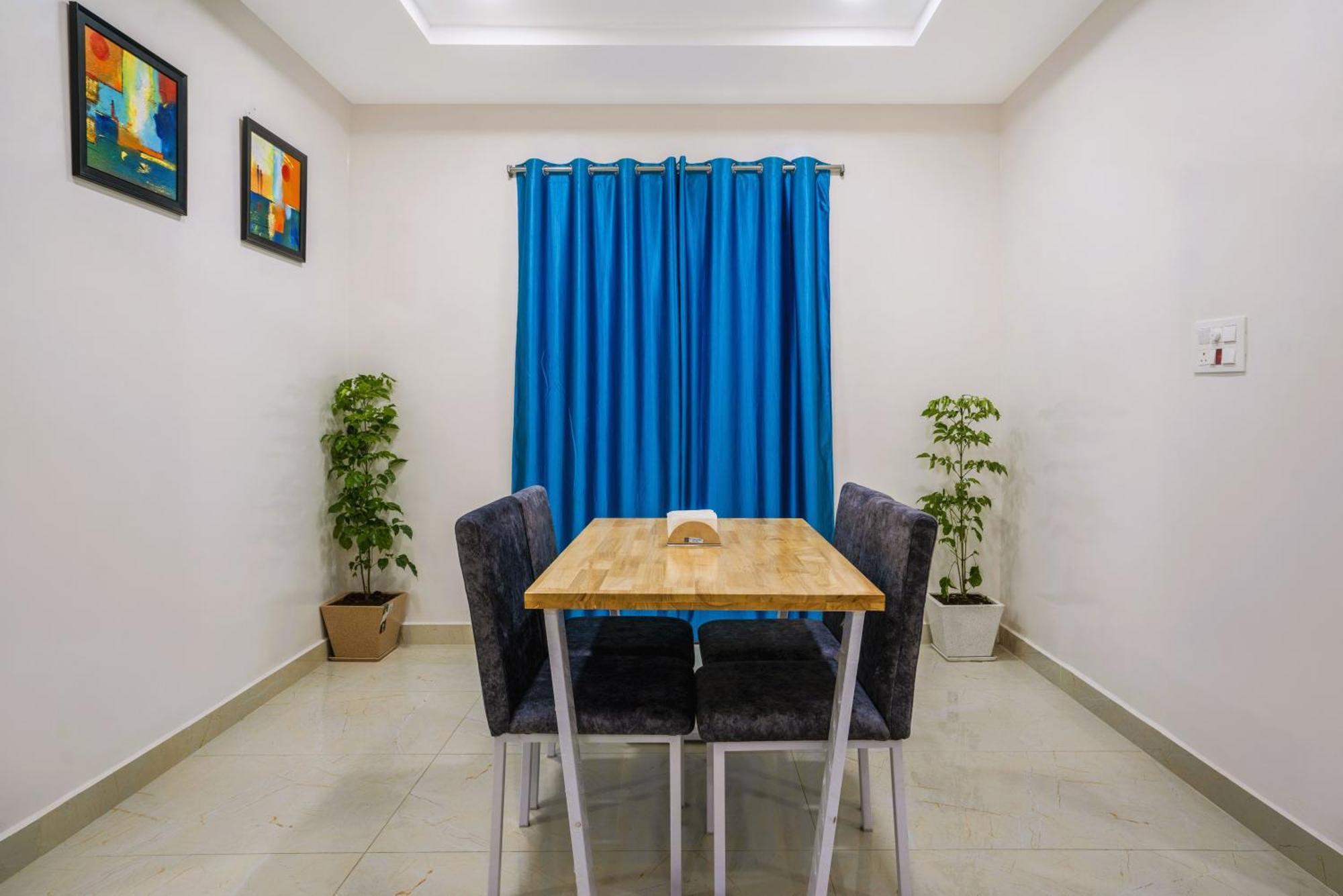 The Balcony Suites Hyderabad Exterior photo