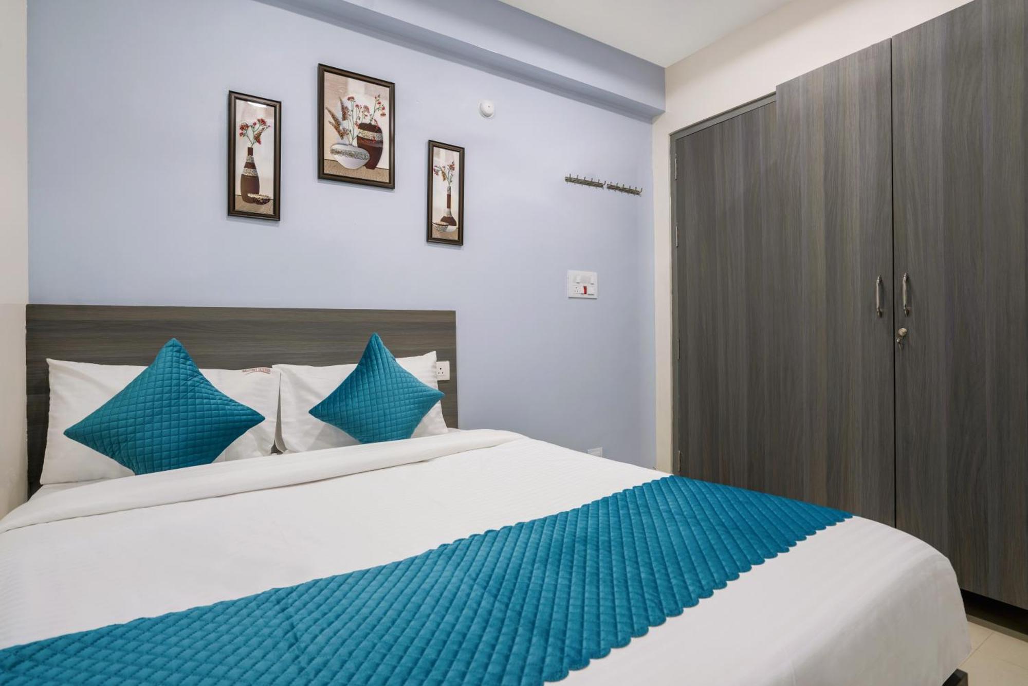 The Balcony Suites Hyderabad Exterior photo