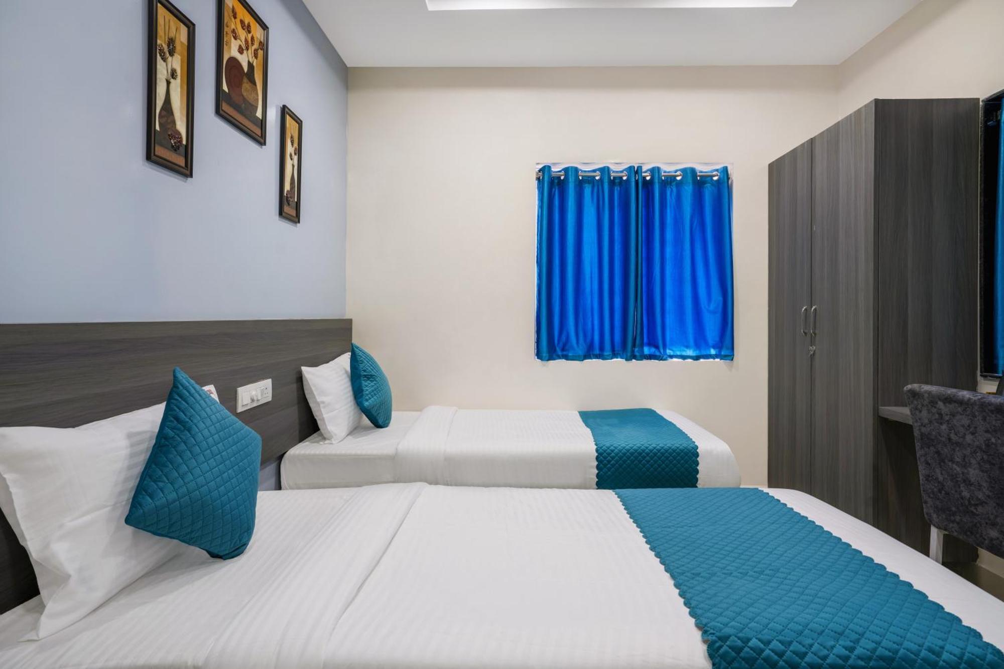 The Balcony Suites Hyderabad Exterior photo