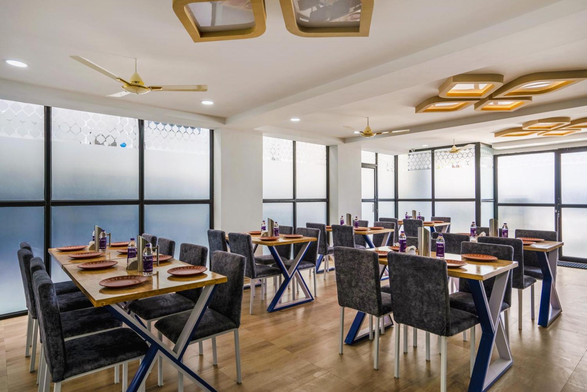 The Balcony Suites Hyderabad Exterior photo