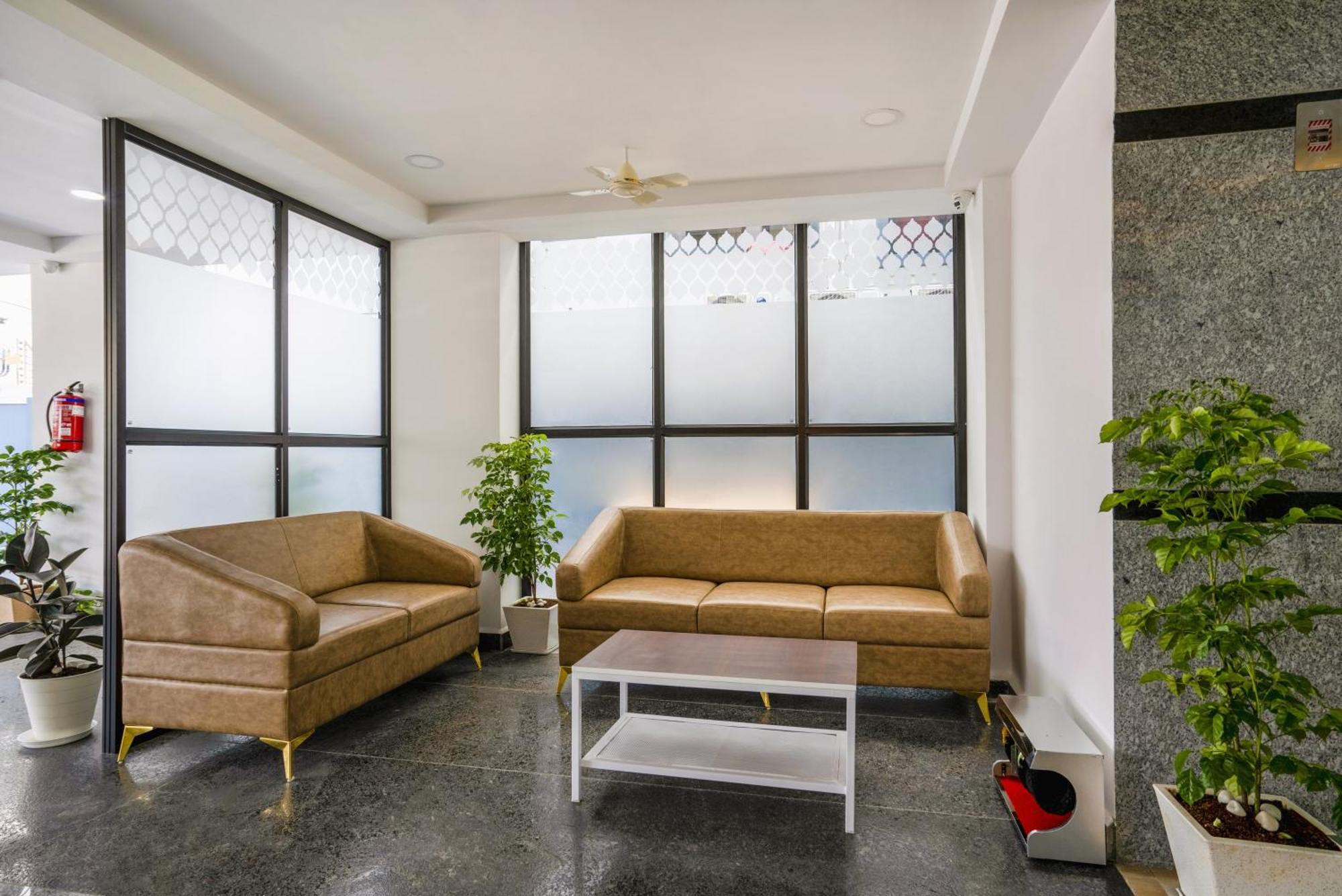 The Balcony Suites Hyderabad Exterior photo
