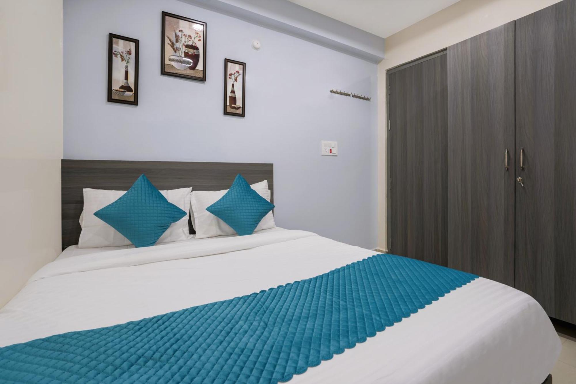 The Balcony Suites Hyderabad Exterior photo