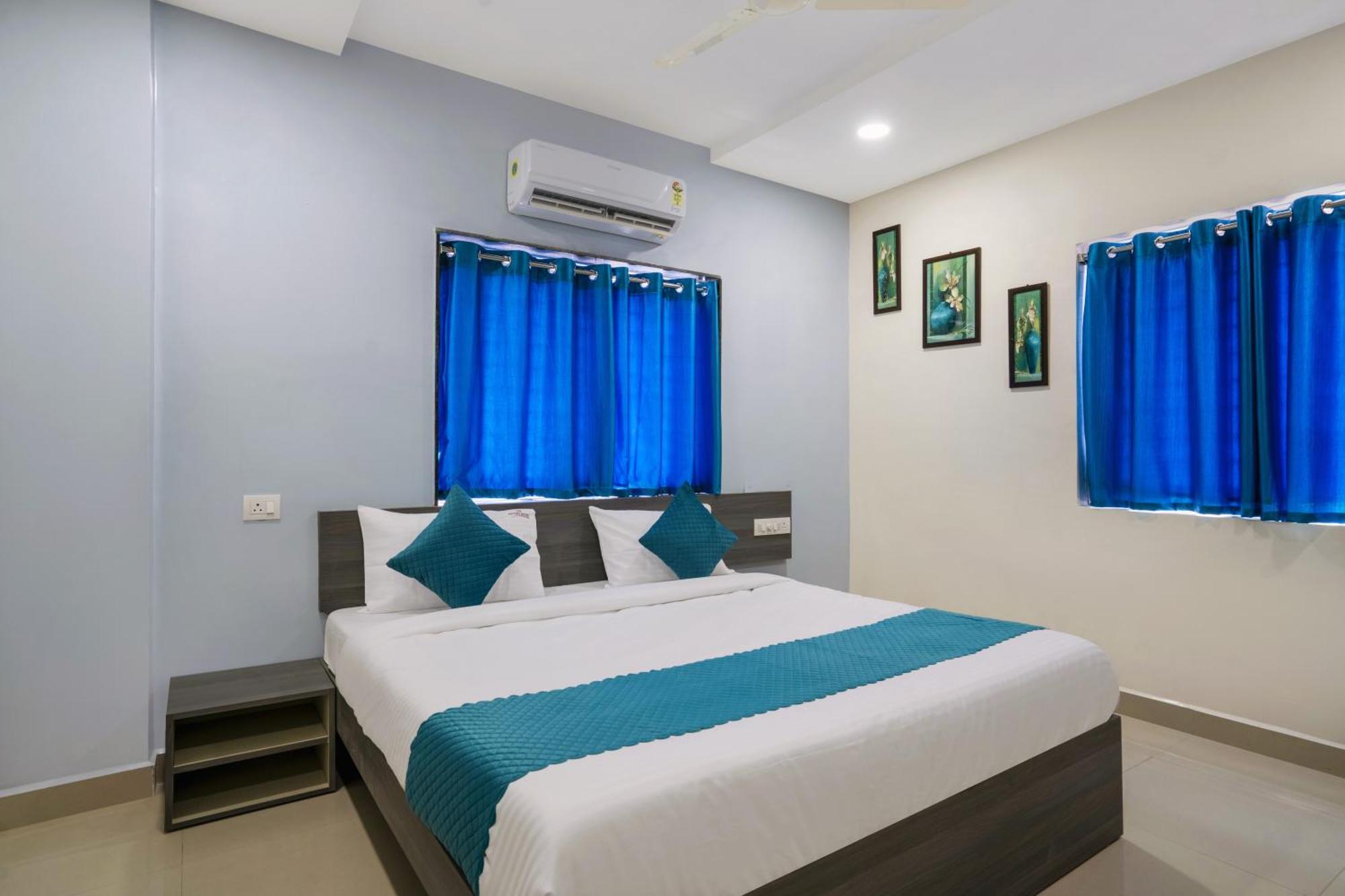The Balcony Suites Hyderabad Exterior photo