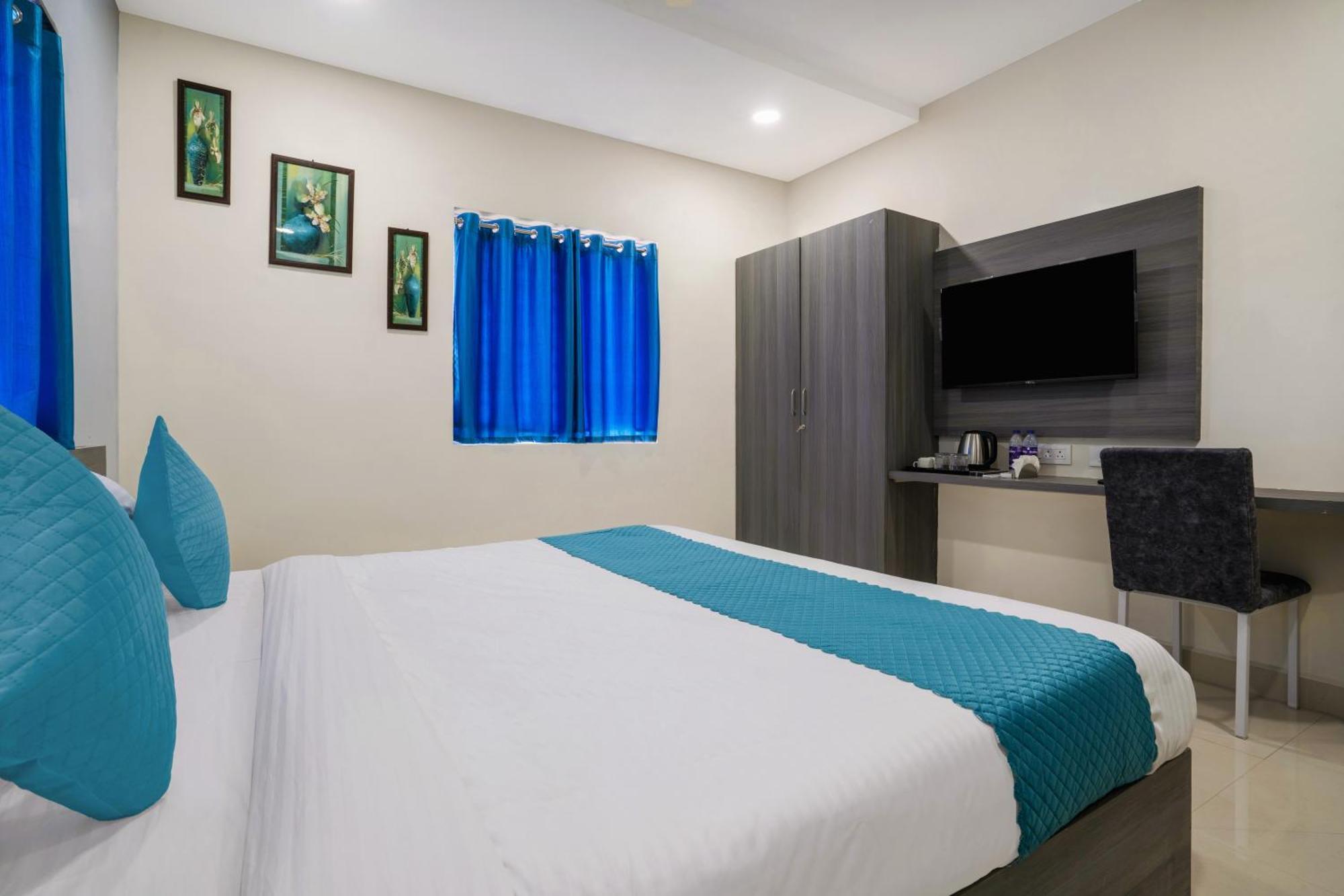 The Balcony Suites Hyderabad Exterior photo