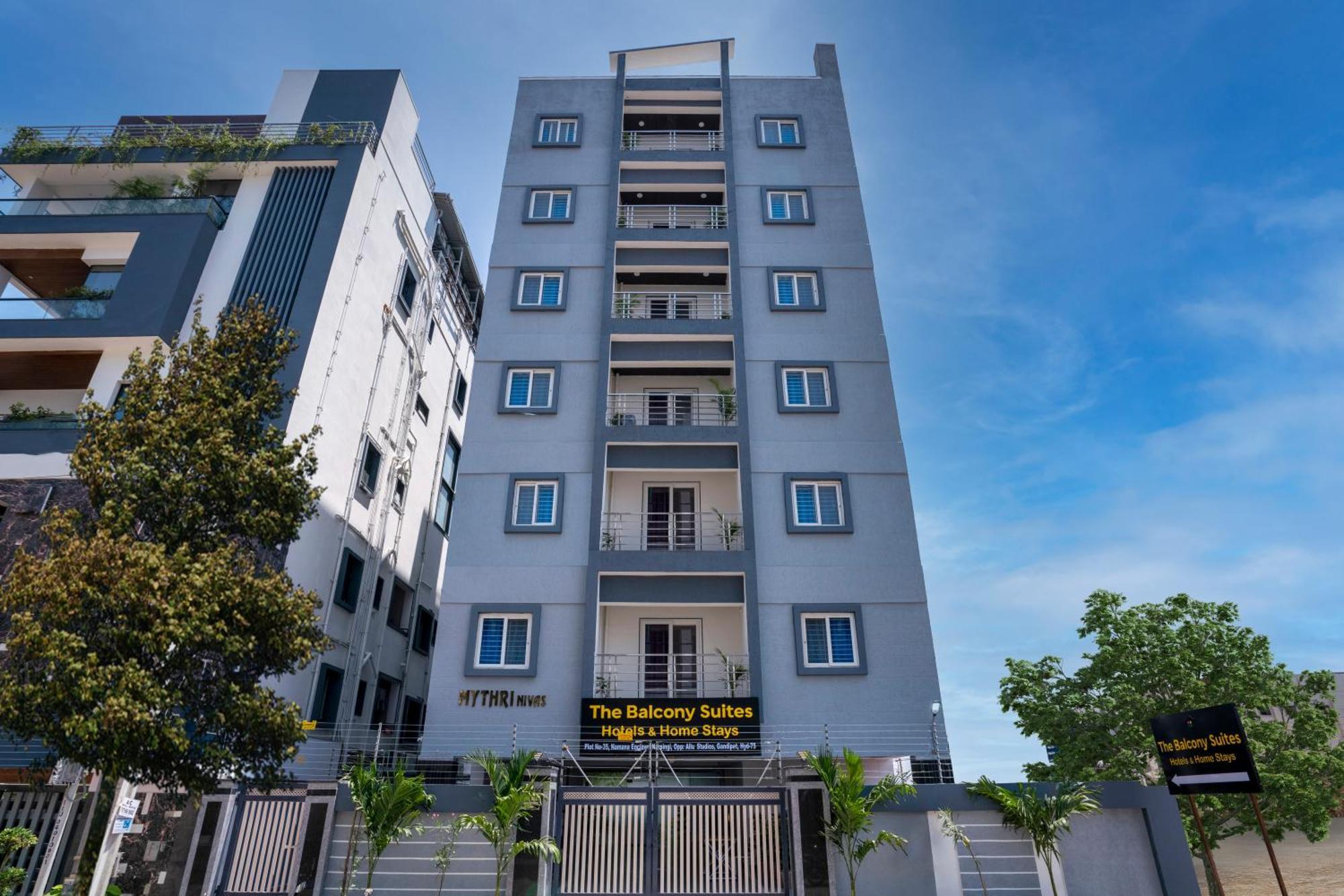 The Balcony Suites Hyderabad Exterior photo